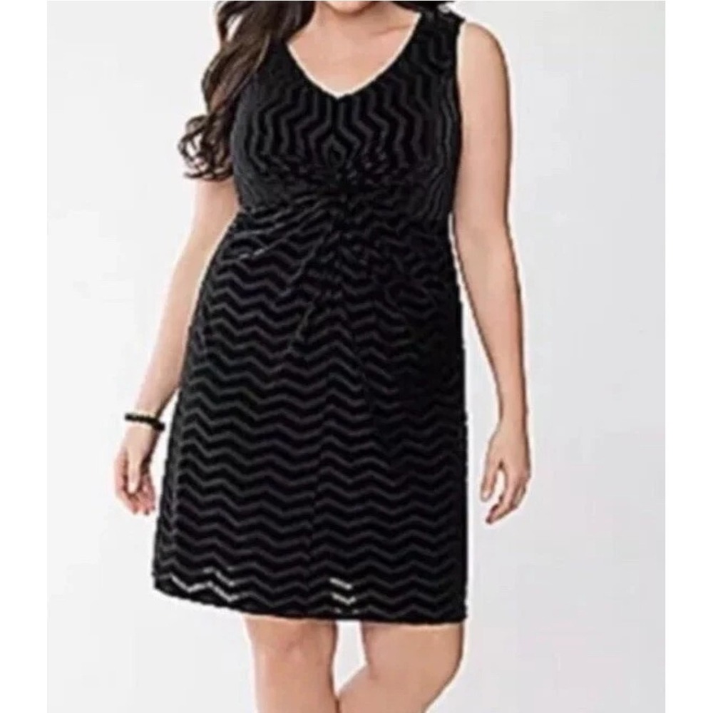 Lane Bryant Cocktail Dress Plus Size 18/20 Black Velvet Chevron Twist Front